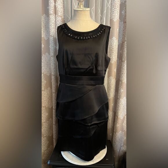 💎 Connected Apparel Satin-Feel Dress w/ Jewel Neck – Size 14 💎 - Picture 1 of 14